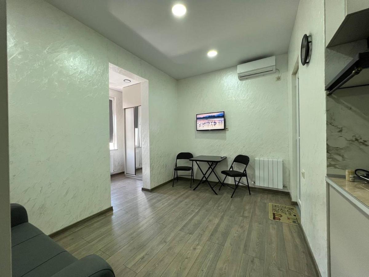 Sun And Moon Aparthotel Batumi Luaran gambar